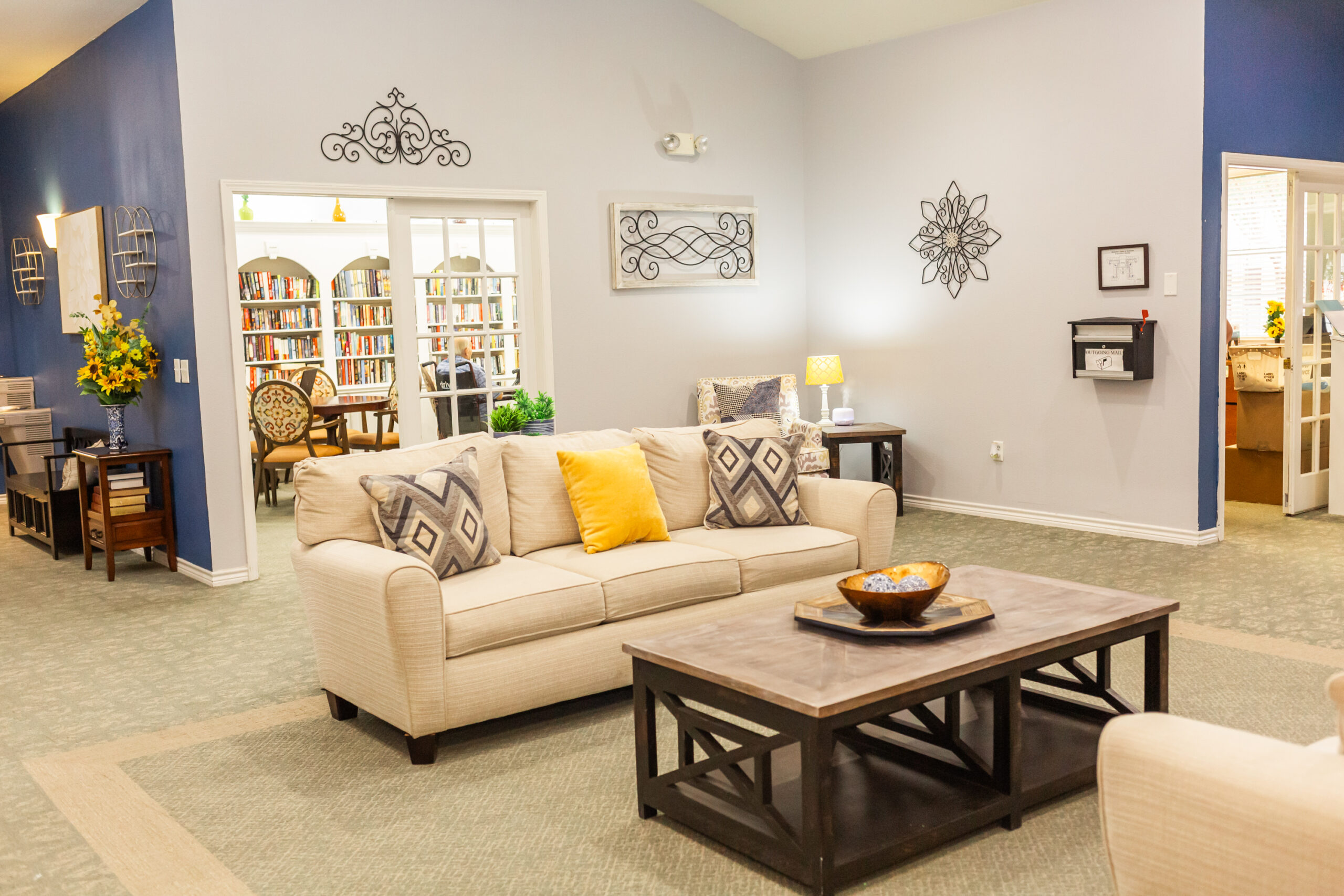 E44A6173 Autumn Oaks Living Spaces